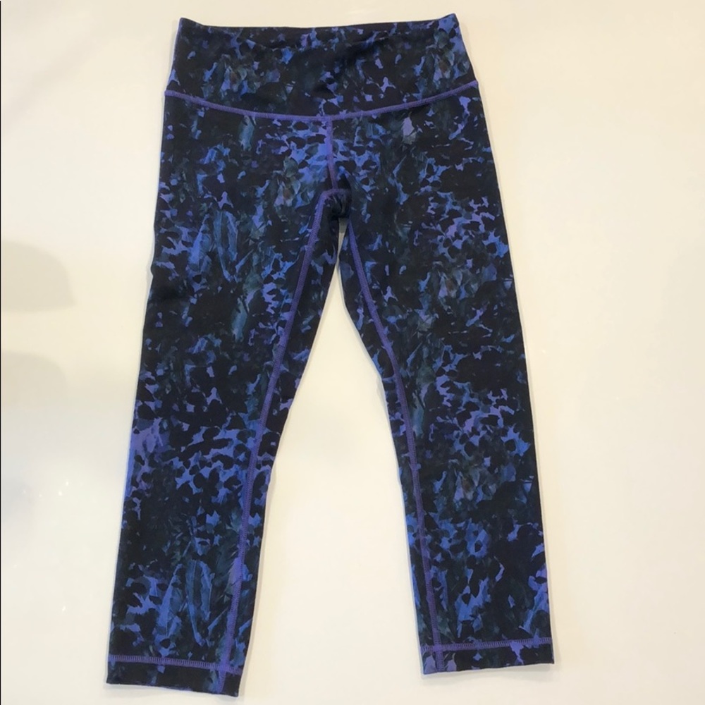 Lululemon Wunder Under crop legging
